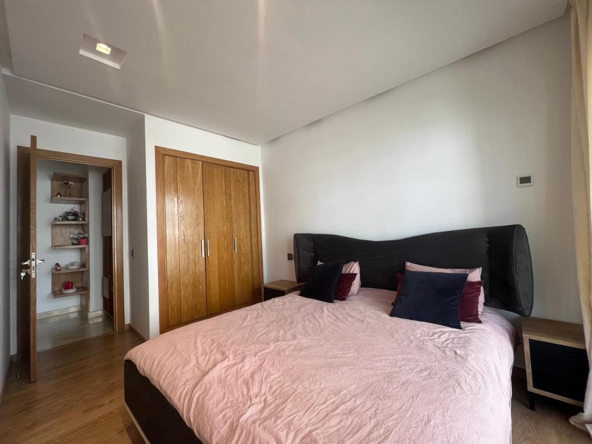 Luxury Apart 2 Ch -Casa Finance City Casablanca Exteriör bild